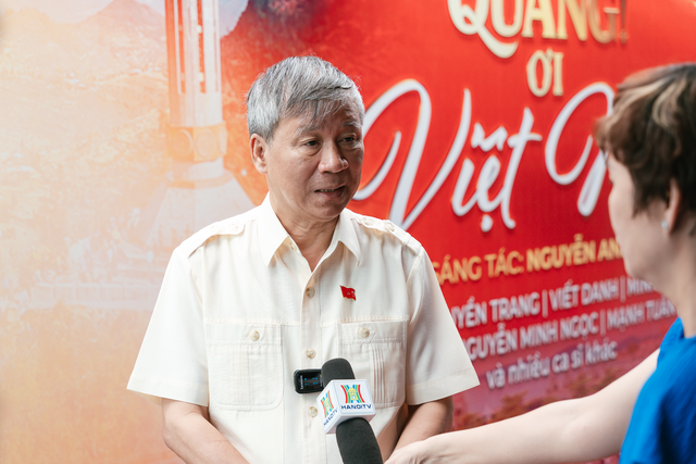 Hình ảnh tổng hợp các ca sĩ tham gia MV