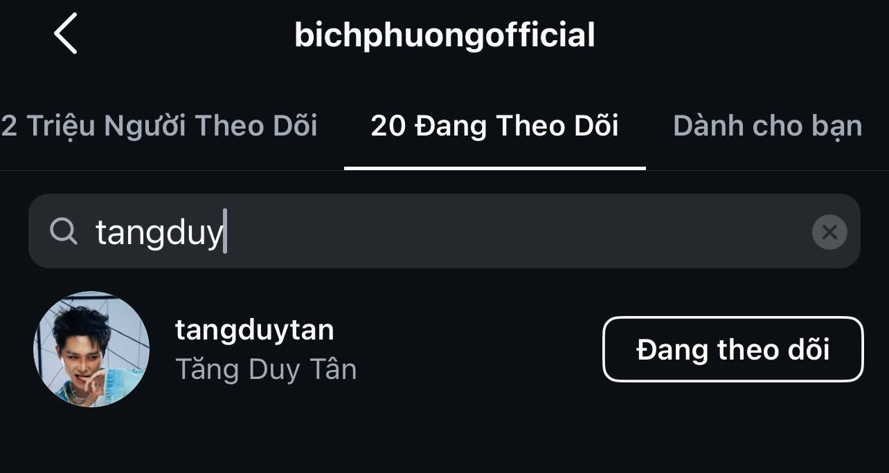 Cả hai bị phát hiện đang theo dõi nhau trên mạng xã hội. Tăng Duy Tân còn nhập hội 'chỉ follow mình em'