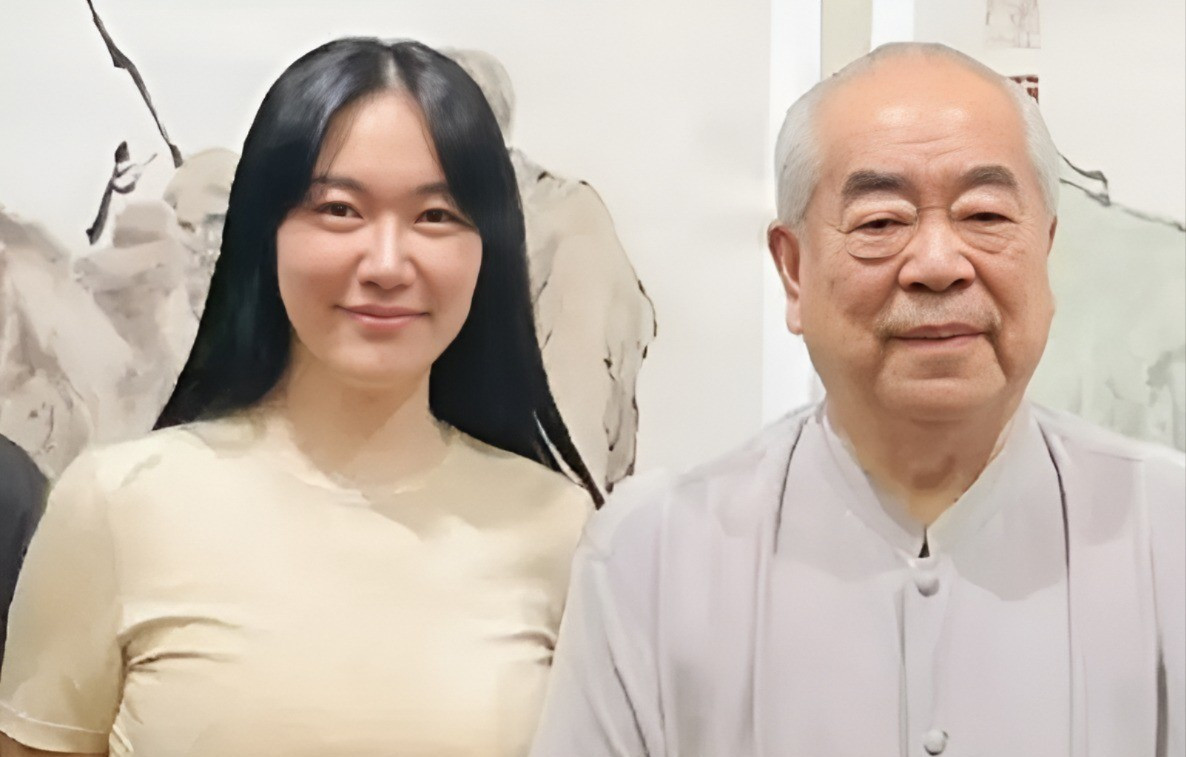 Phạm Tằng và vợ trẻ trong bê bối