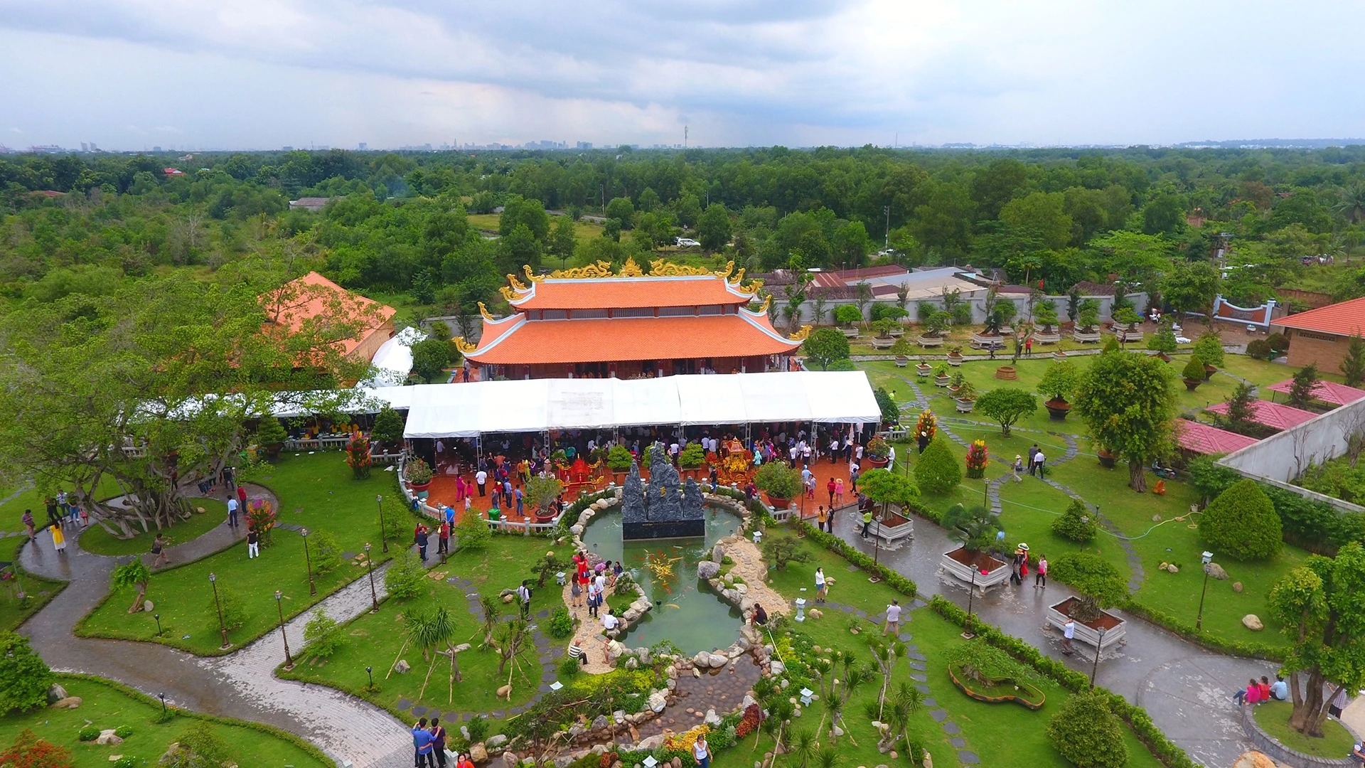 Nhà thờ Tổ nghề trị giá 100 tỷ