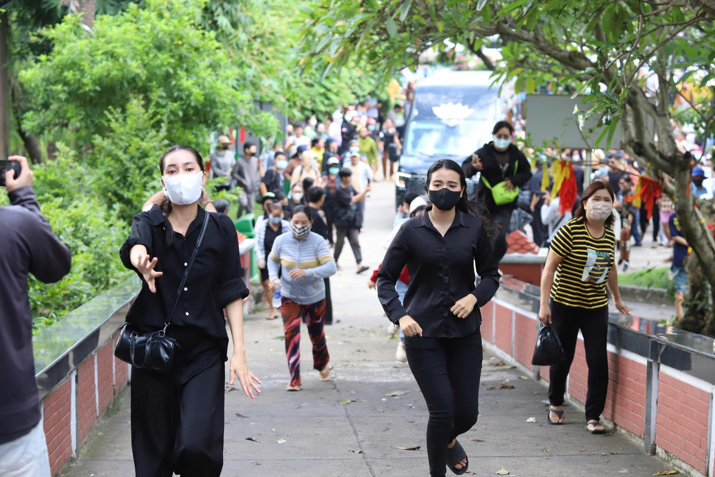 Xe tang đến trung tâm hỏa táng
