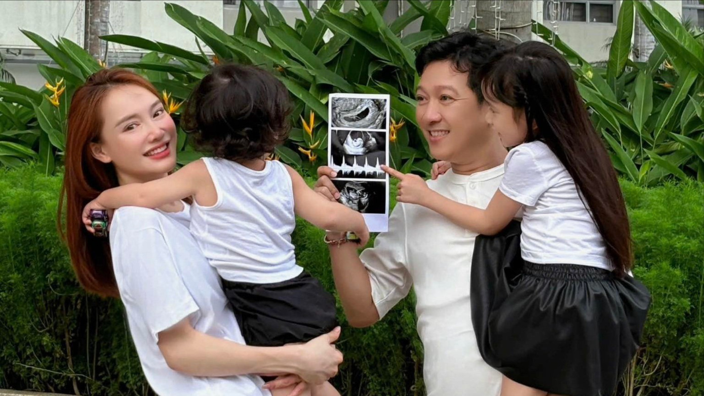 Nhã Phương và Trường Giang hạnh phúc đón con thứ ba