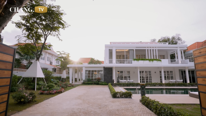 Biệt thự hiện đại sân vườn tại TP.HCM