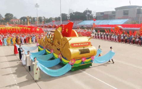 Khối văn hoá - thể thao diễu hành
