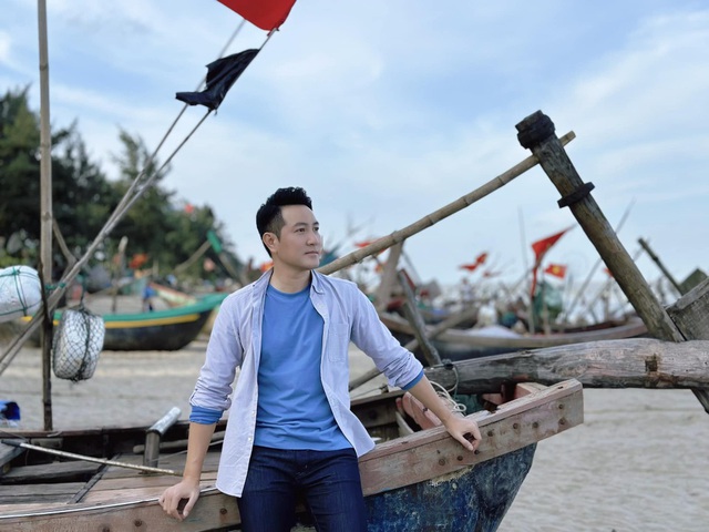 Nam ca sĩ Nguyễn Phi Hùng chưa nghĩ tới chuyện gia đình