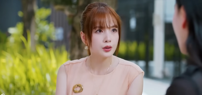 Diễn viên Trần Thu vai Sương