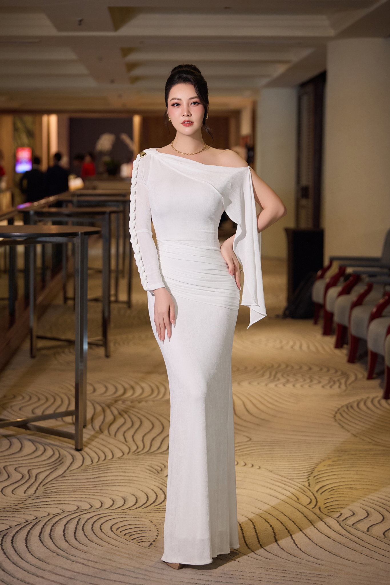 Thụy Vân khoe vóc dáng thon gọn sau hơn 2 tháng sinh nở