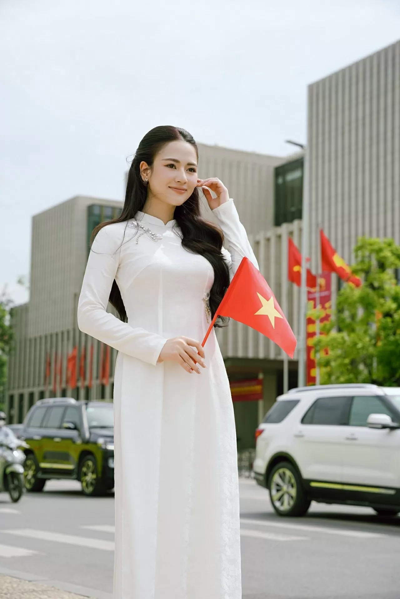 Việt Hoa trên sân khấu kịch