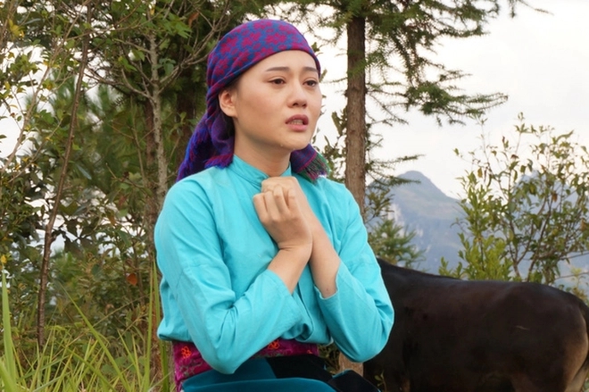 Phương Oanh trong vai Súa