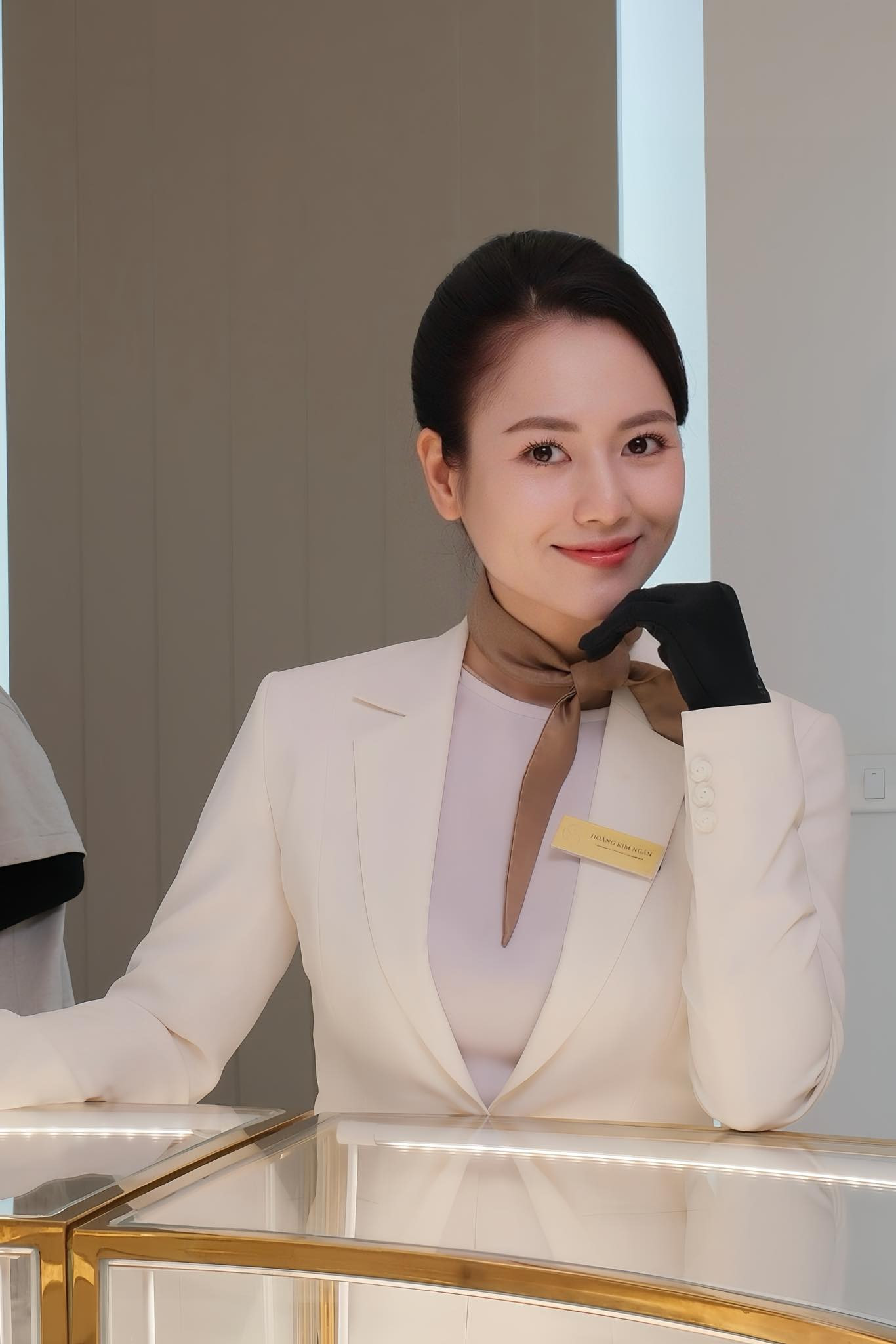 Diễn viên Việt Hoa trong vai Kim Ngân