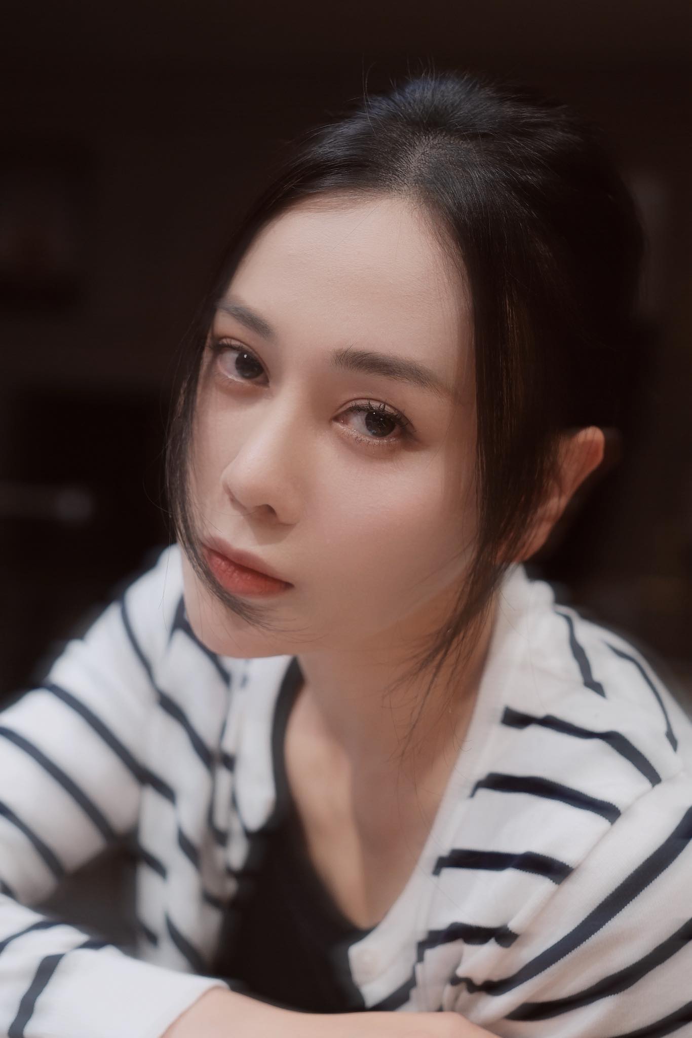 Phương Oanh khiến mạng xã hội dậy sóng với bài đăng