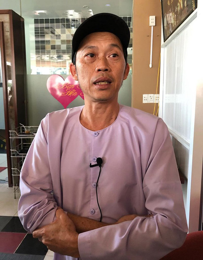 Có giai đoạn, nghệ sĩ Hoài Linh ở ẩn, đóng băng hết các trang mạng xã hội hàng triệu người theo dõi