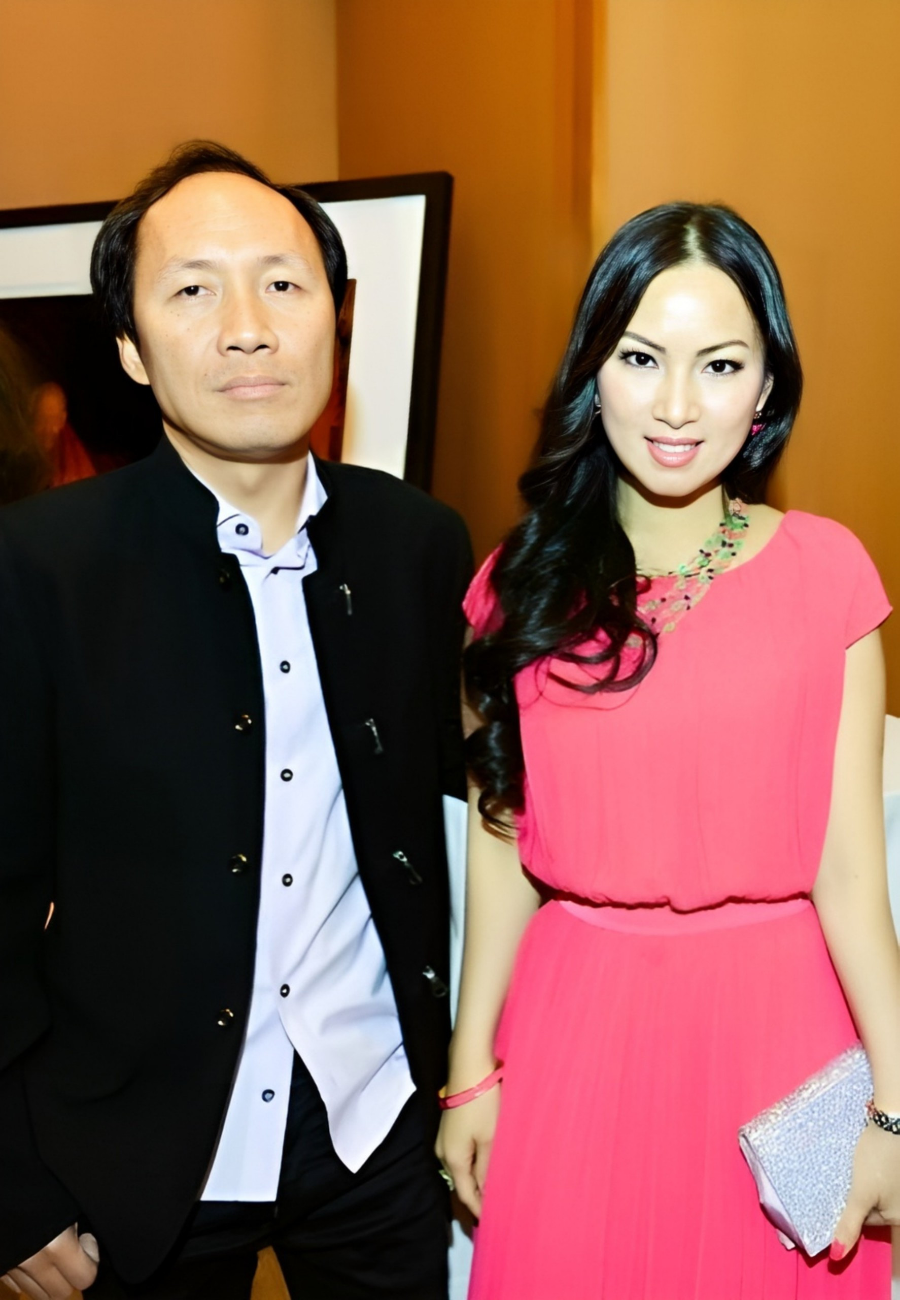 Gia đình Hà Phương và ông xã cùng hai con gái