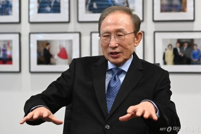 Vụ danh sách đen nghệ sĩ- Ảnh 2. Nghệ sĩ Hàn Quốc bị hạn chế hoạt động