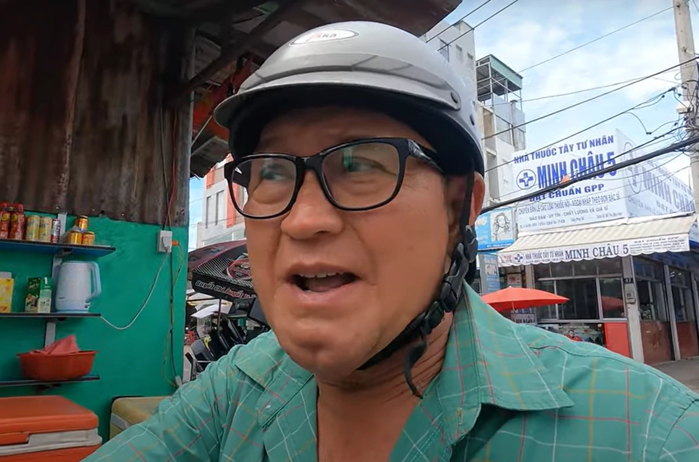 Duy Phương bên người vợ kém 20 tuổi