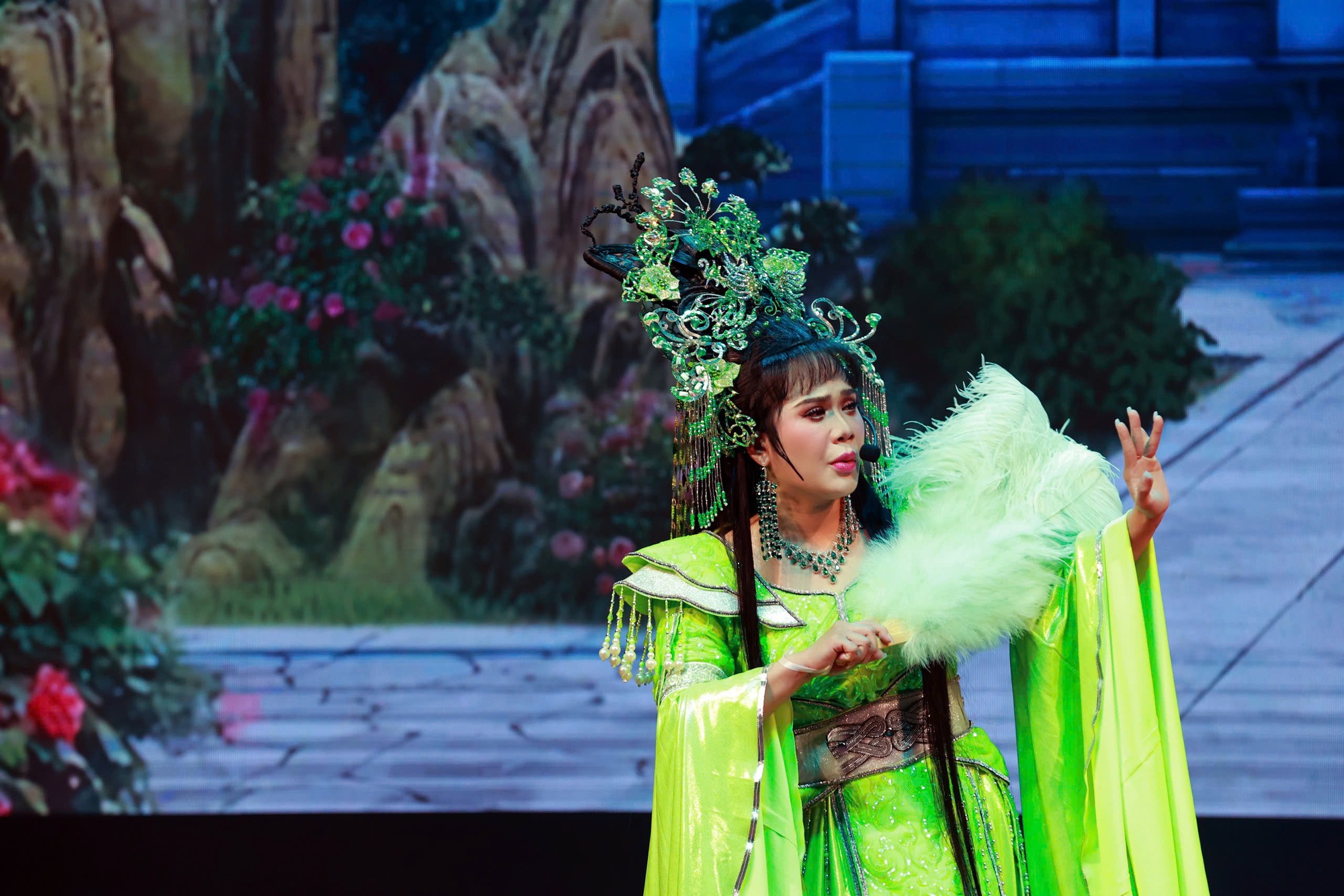 Ngọc Bảo Vy hóa Thần Nữ, diễn thăng hoa cùng vợ chồng NSƯT Kim Tử Long- Ảnh 7.