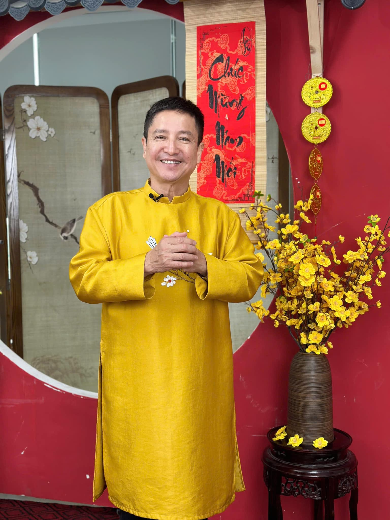 Chí Trung trên sân khấu