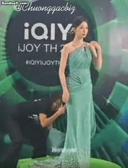 Phản ứng thản nhiên của Ngu Thư Hân