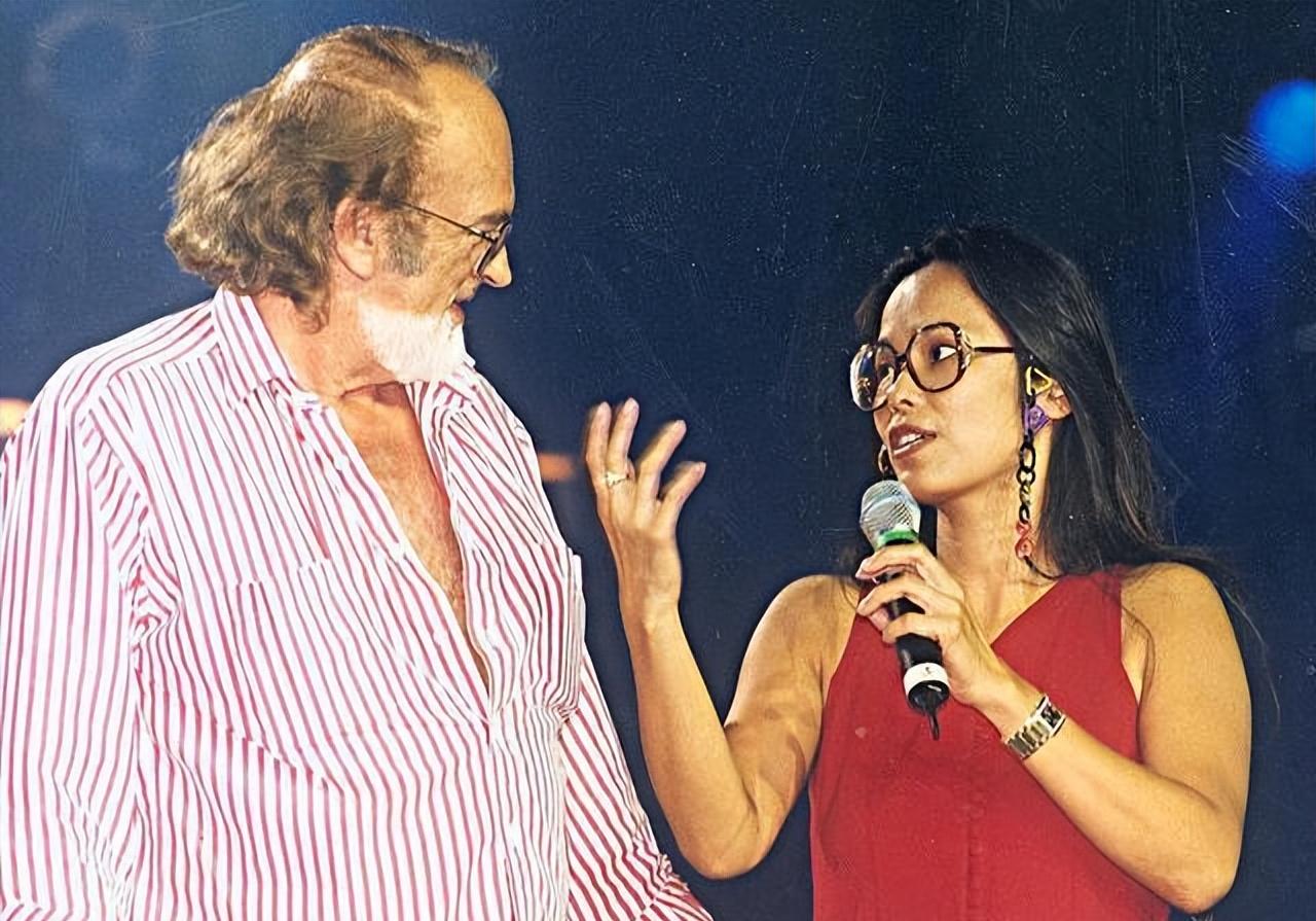 Chồng Tây của Vi Duy bạo hành