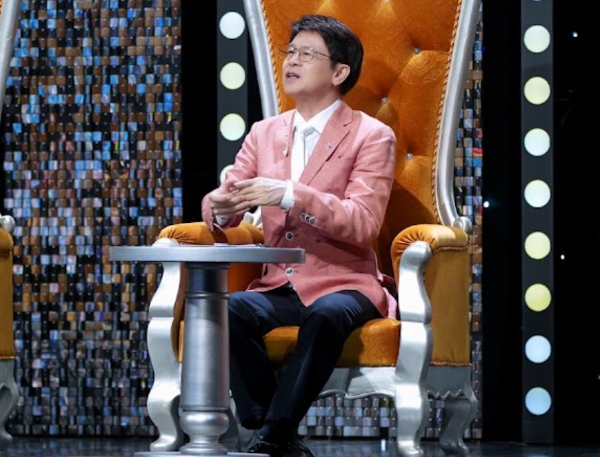 Nam danh ca 74 tuổi nói một quá khứ với đại danh ca Thái Thanh