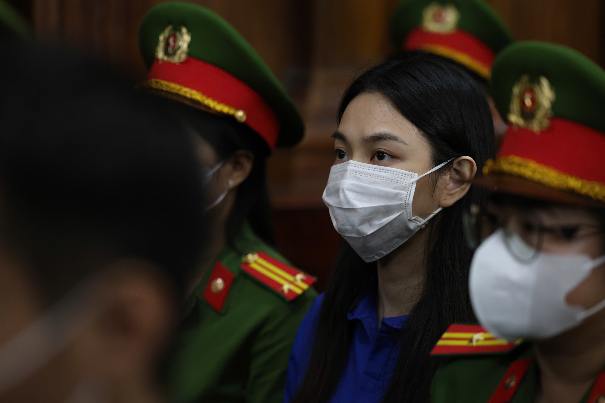 Bị cáo Nguyễn Thúc Thùy Tiên tại phiên tòa - Ảnh 5 Hình ảnh bị cáo tại phòng xét xử