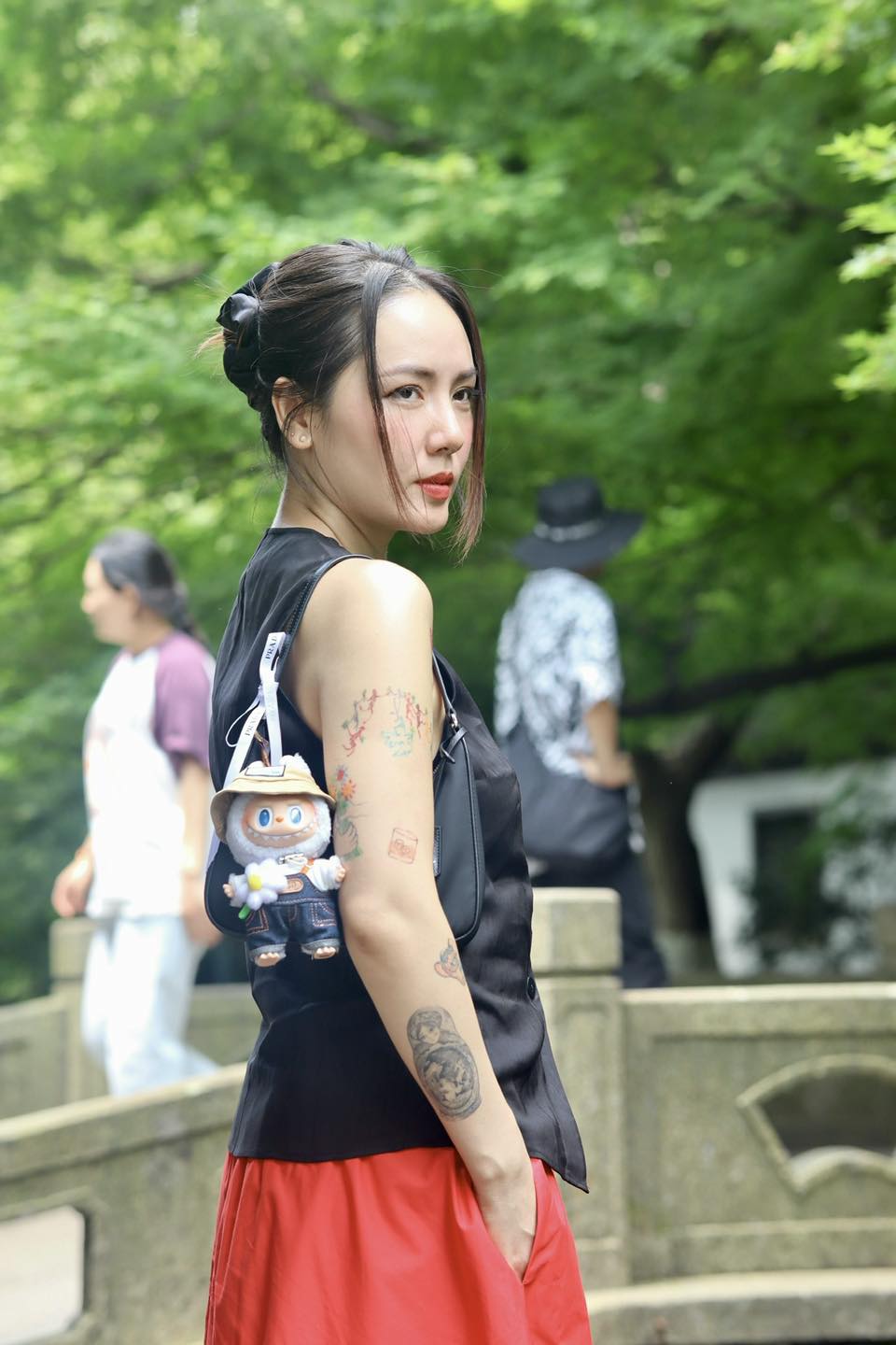 Nữ ca sĩ tại sự kiện âm nhạc