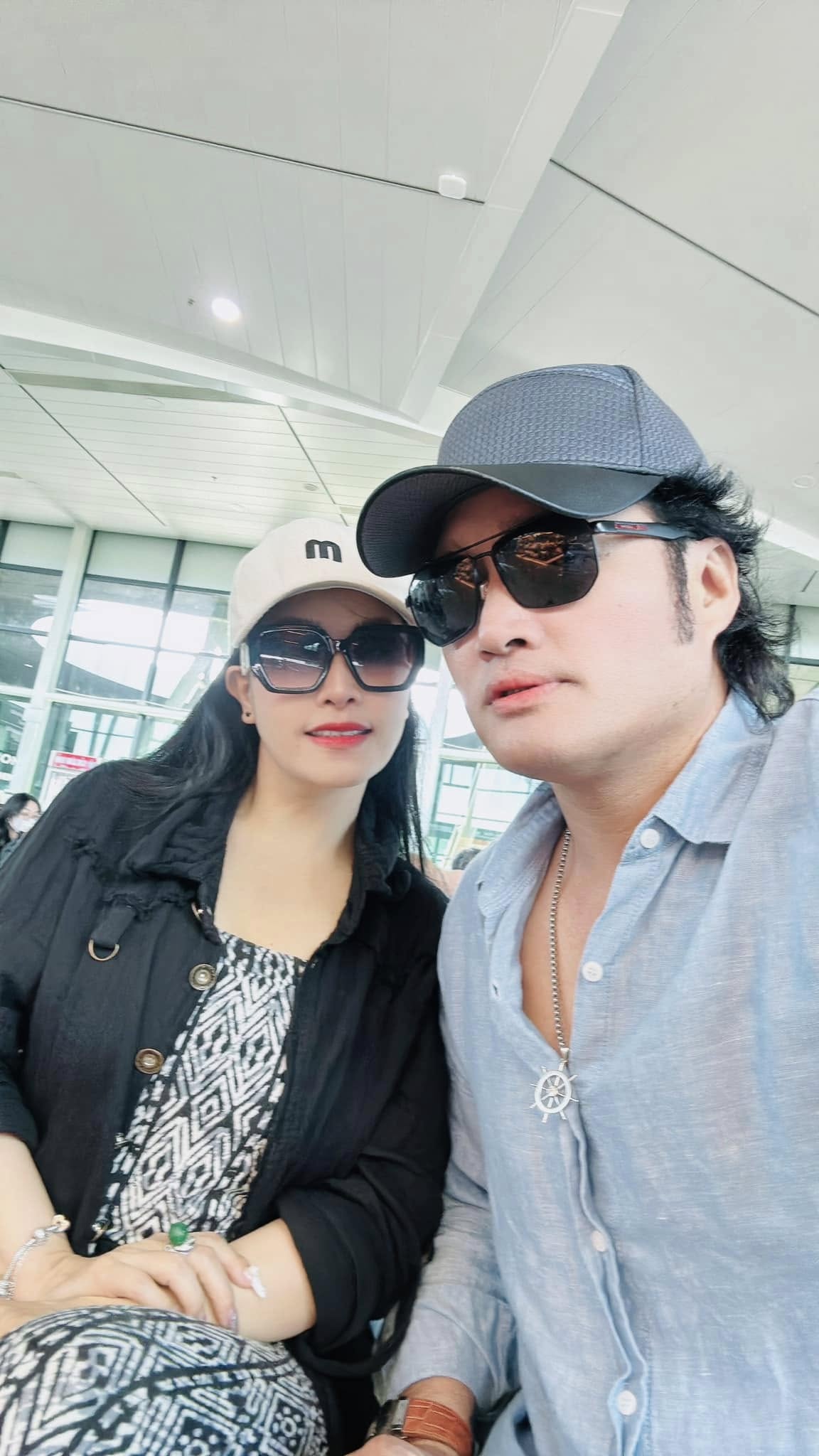 Kiều Oanh viên mãn bên chồng thứ ba NSƯT Hoàng Nhất.