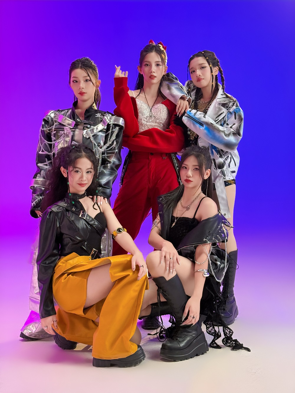 Album đầu tay của nhóm V.Star