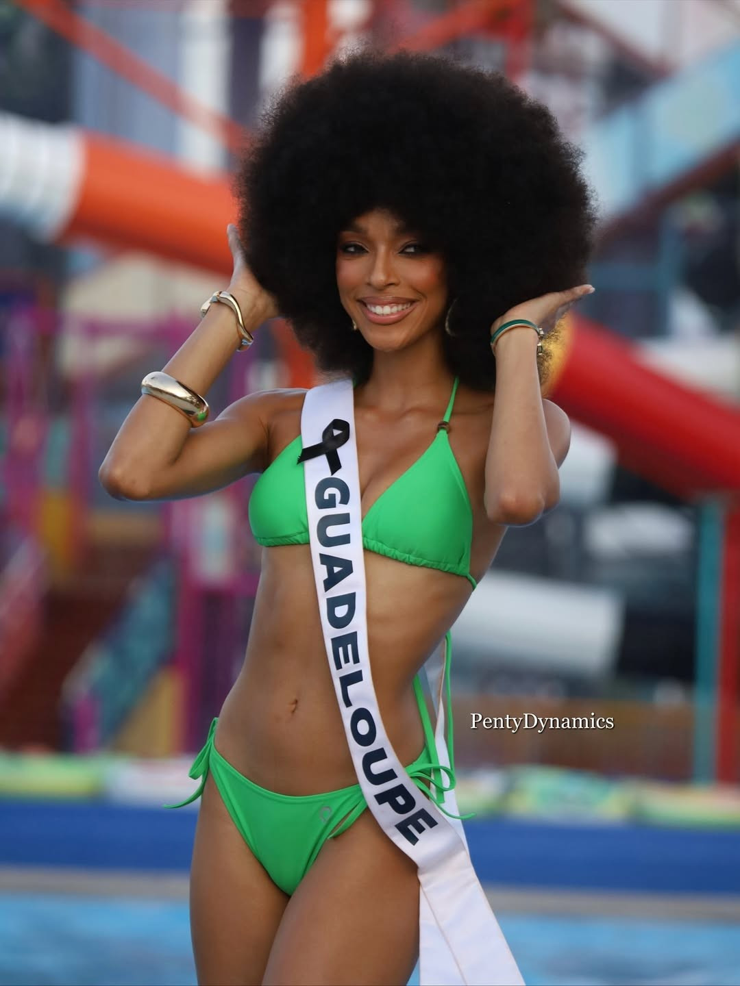 Đại diện Guadeloupe Ophély Mézino