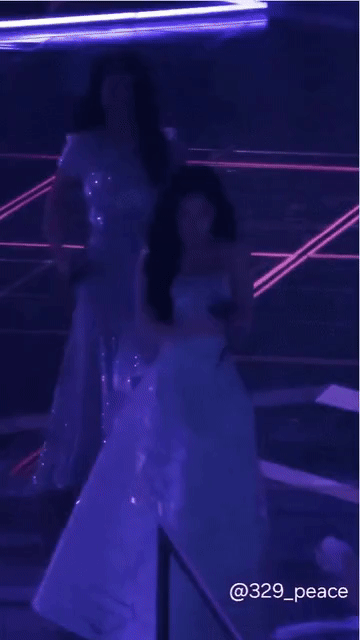 Irene bị ngã mạnh ngay trên sân khấu