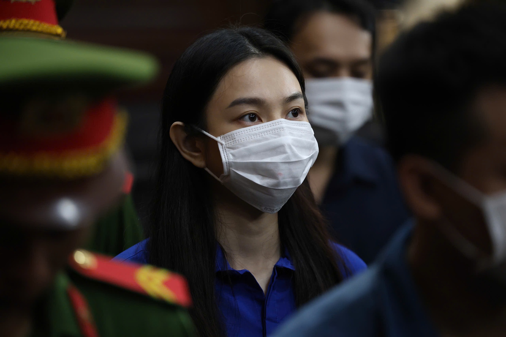 Bị cáo Nguyễn Thúc Thùy Tiên tại phiên tòa - Ảnh 6 Bị cáo nghe hội đồng xét xử phát biểu