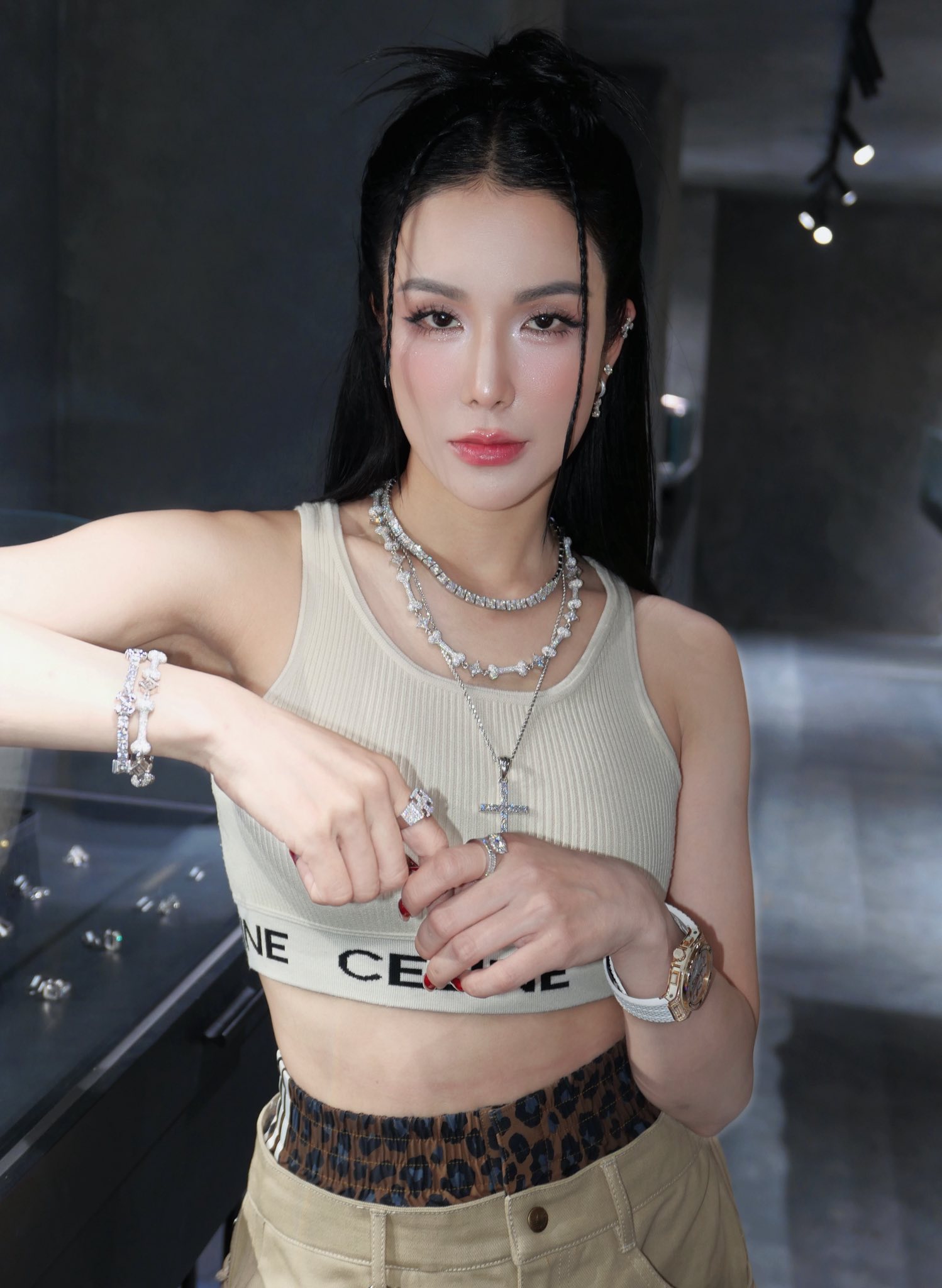 Ảnh chân dung Diệp Lâm Anh chưa lên tiếng sau bài đăng của Đức Phạm