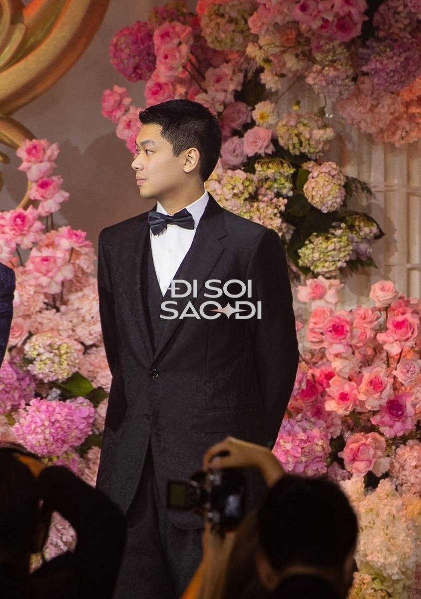 Visual điển trai của cậu Út nhà tỷ phú Johnathan Hạnh Nguyễn sau khi giảm cân Thiếu gia Hiếu Nguyễn điển trai sau giảm cân