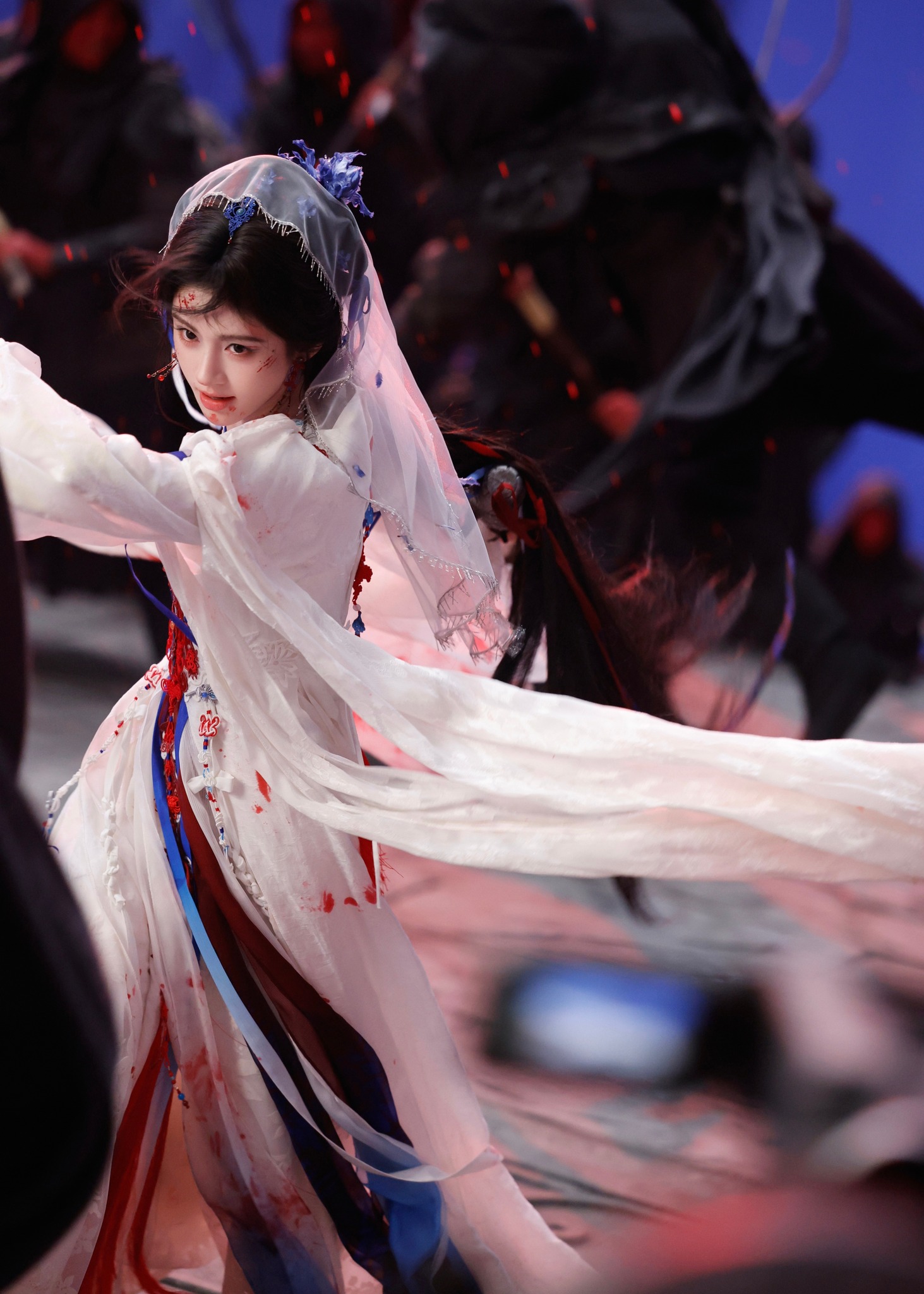 Nhan sắc nổi bật của Cúc Tịnh Y Visual chấn động giác quan