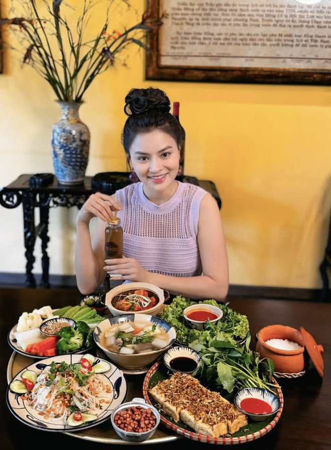 Sau khi rạn nứt hôn nhân, Vũ Thu Phương sống kín tiếng hơn và tập trung cho công việc kinh doanh Vũ Thu Phương thay đổi sau ly hôn