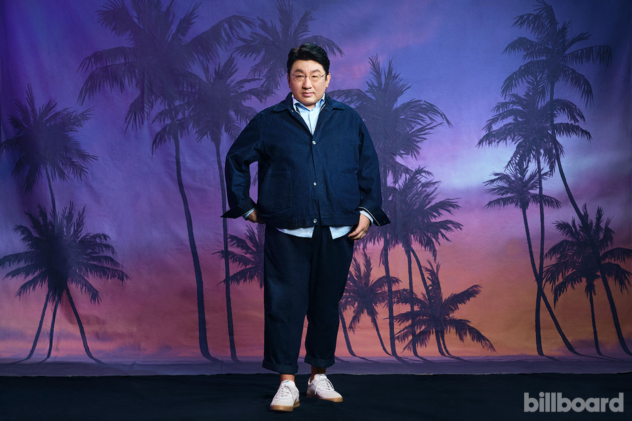 Bang Si Hyuk hiện là đối tượng trong một cuộc điều tra quy mô lớn Bang Si Hyuk trong cuộc điều tra