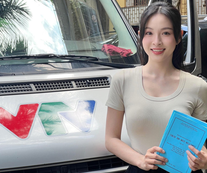 Ngọc Trâm gây chú ý với vai Nga trên sóng giờ vàng VTV Vai diễn đầu tay trên truyền hình của Ngọc Trâm